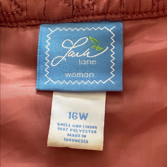 Quilted Pink Vest with High Collar - Picture 2 of 5